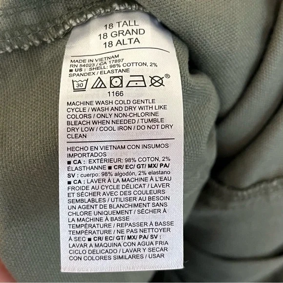 NWT Old Navy High Rise Barrel Leg Jean - Plus Size Clothing - Picture 11 of 15